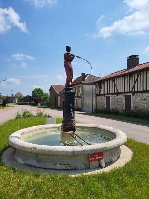 L'Oree Des Lacs, Maison De Village Tout Confort Radonvilliers Luaran gambar